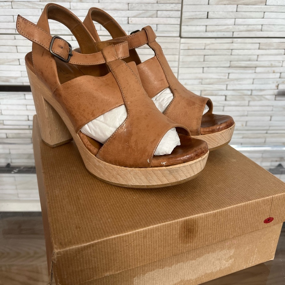 Coclico Leather Platform Wedge Sandals
